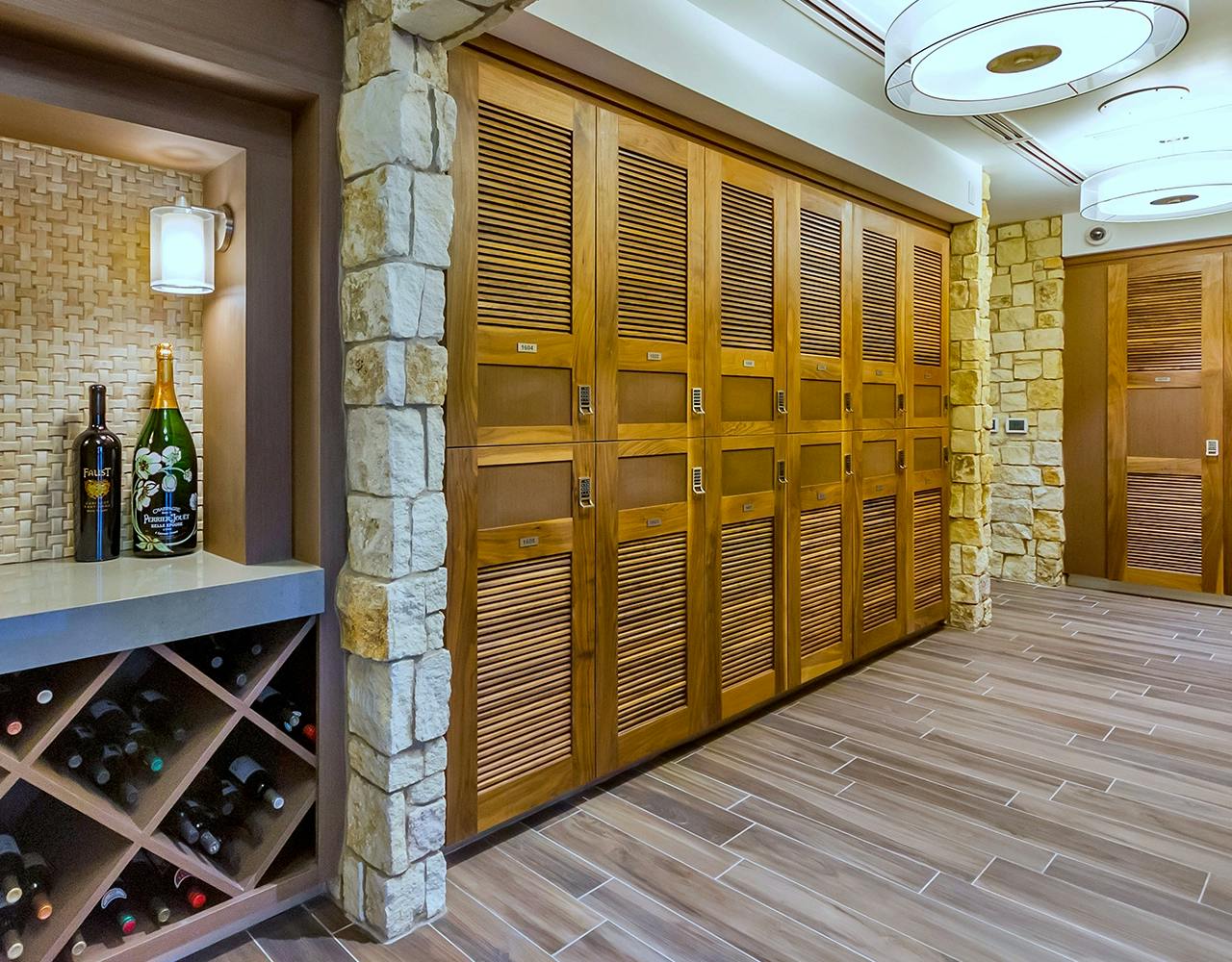LSI-Wine Storage