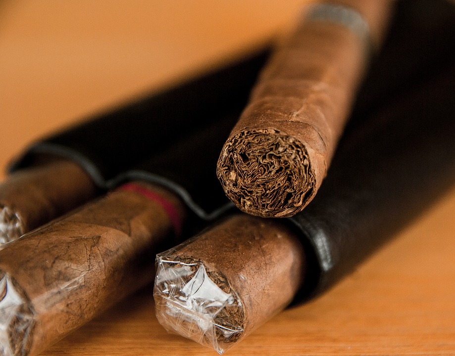 how to keep cigars fresh