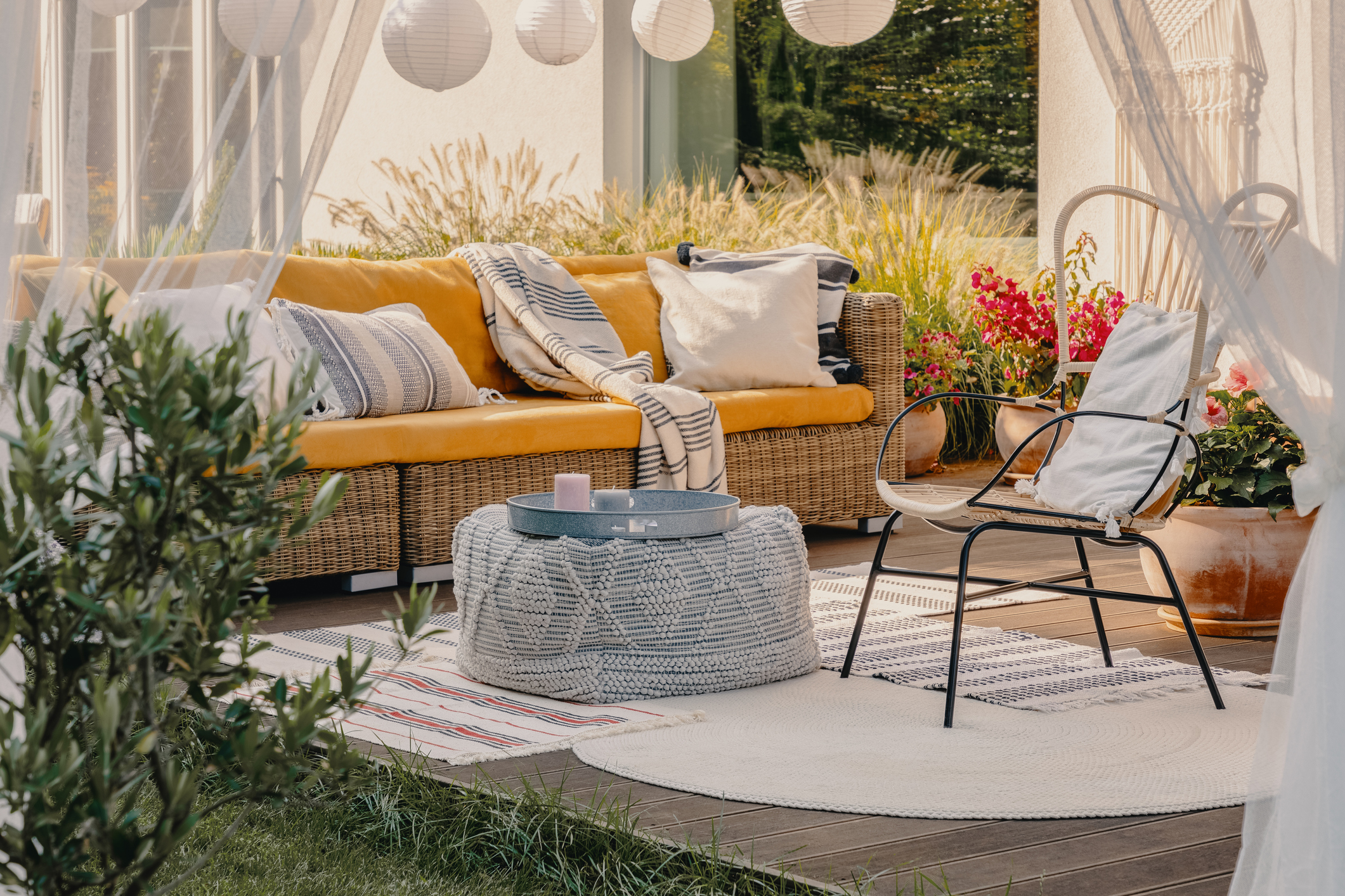 How To Patio Cushions Safely