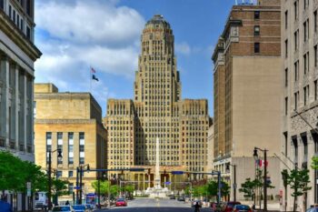 Pros & Cons of Living in Buffalo